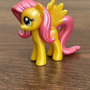 My Little Pony G4 Friendship Is Magic Metalic FLUTTERSHY Toy Figure Cake Topper